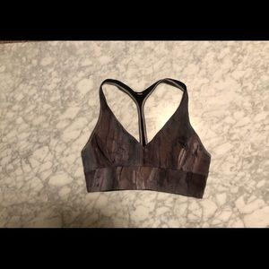 Lululemon sports bra